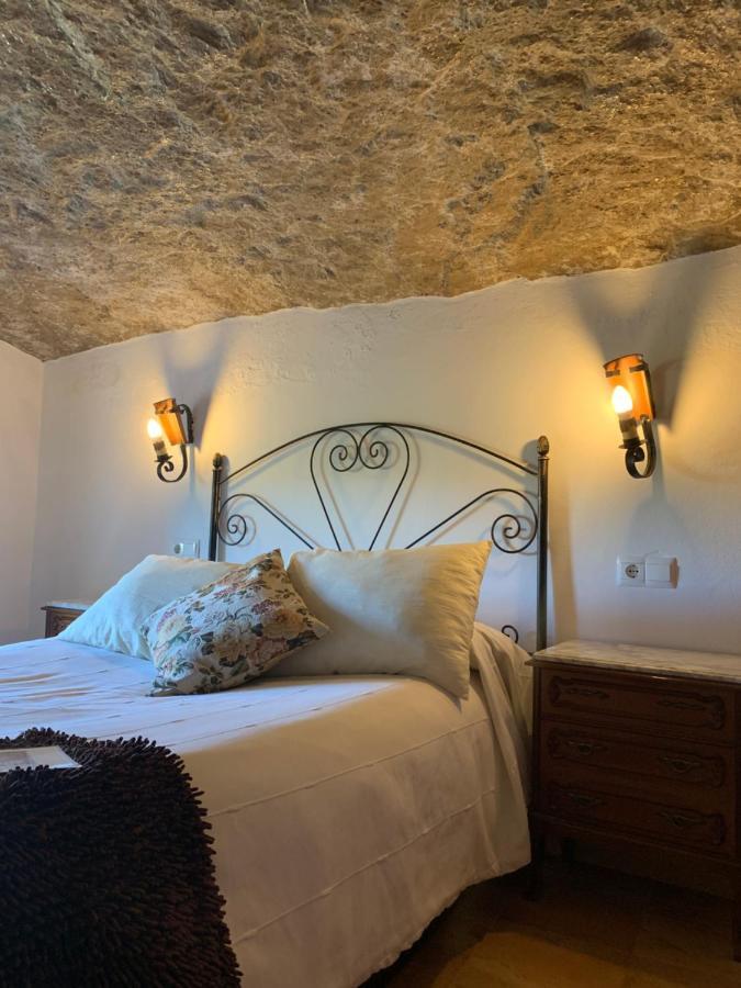 בית הארחה Setenil De Las Bodegas 	Casa Cueva "Las Calcetas" מראה חיצוני תמונה